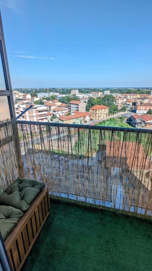 Апартаменти La Terrazza Del Re Верчеллі Екстер'єр фото